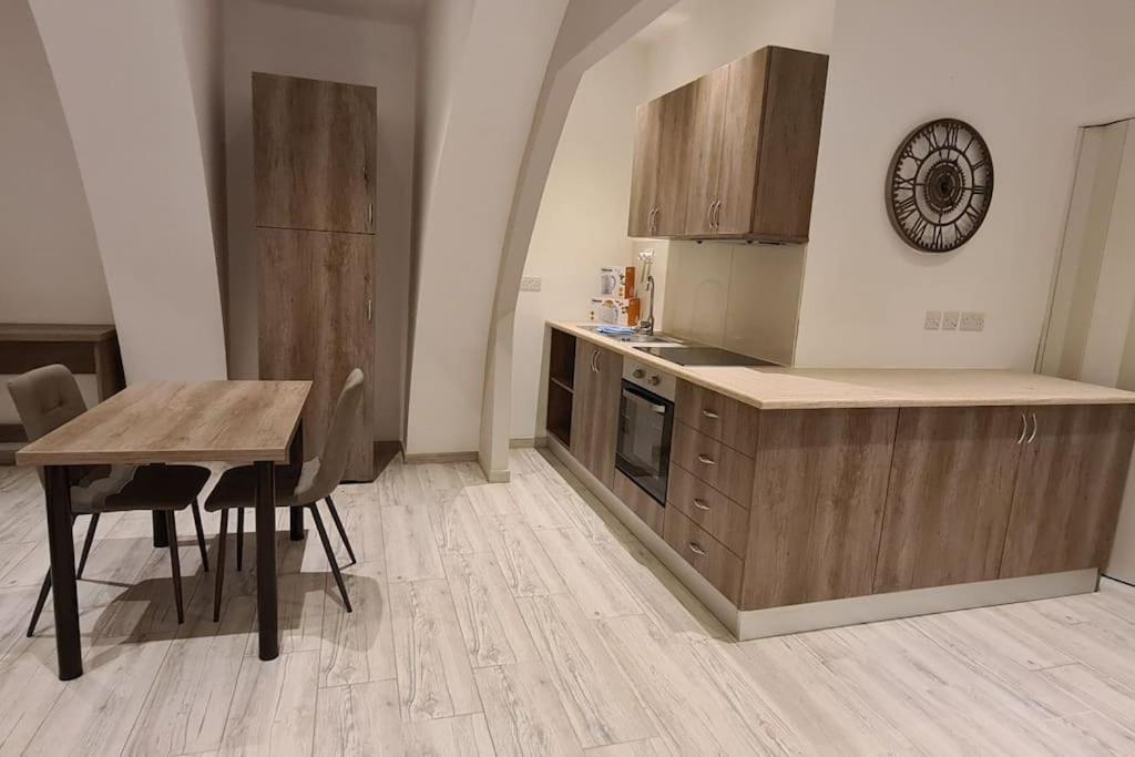 Highly Finished Studio Home In Valletta Ngoại thất bức ảnh